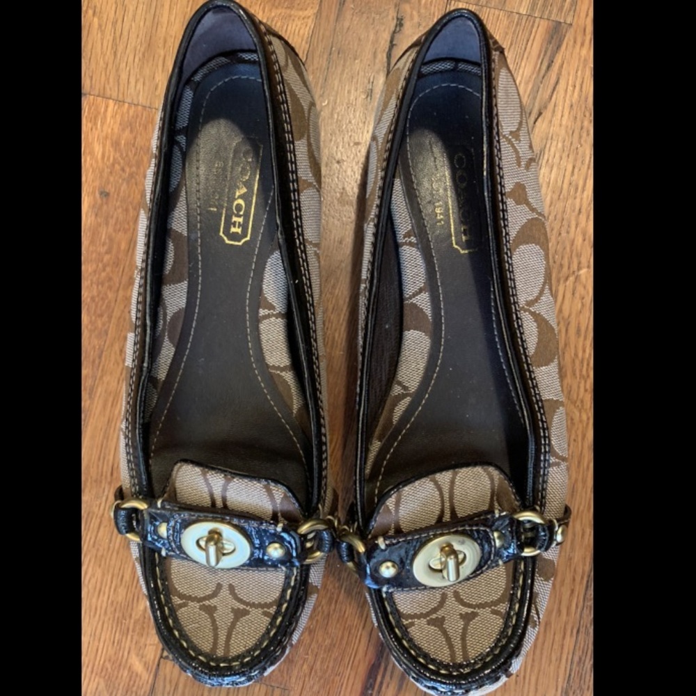 Authentic Coach Flats 🥿 - Picture 2 of 8